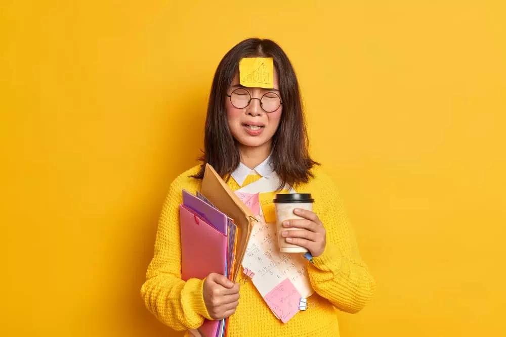 Mahasiswa yang Sedang Melakukan Bisnis